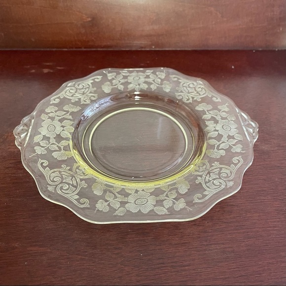 Vintage 1930s Cambridge Apple Blossom Yellow One Salad Plate - Picture 6 of 11